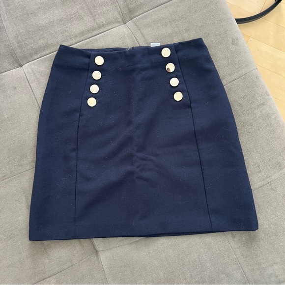 LIKE NEW H&M Skirts x2 - Picture 2 of 8